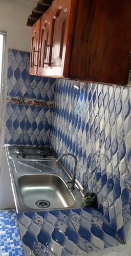 Apartamento independiente amoblado mompox dos aires acondicionado in มองโปส
