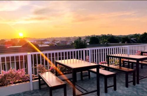 Nio Garden Hotel in ซัมบาวา