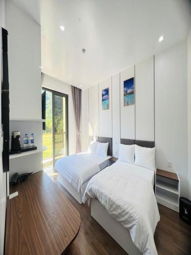 VILLA 16 phong ngu - SONASEA - VAN ĐON - sat bien - đay đu tien nghi in Van Don