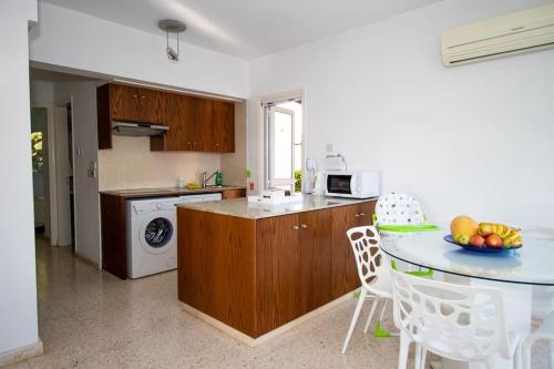 주방, Ayia Napa - Ayia Thekla Sea View Beach Villa in 소티라
