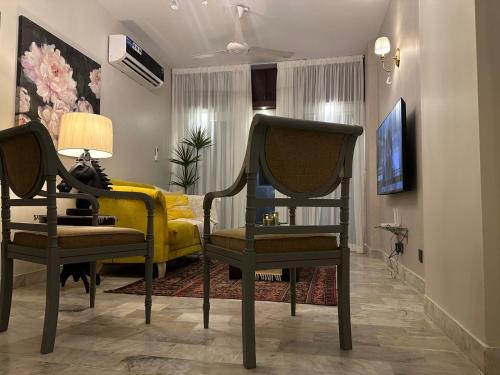 Oceanfront Oasis by Jannat Vacation Rentals - image 6