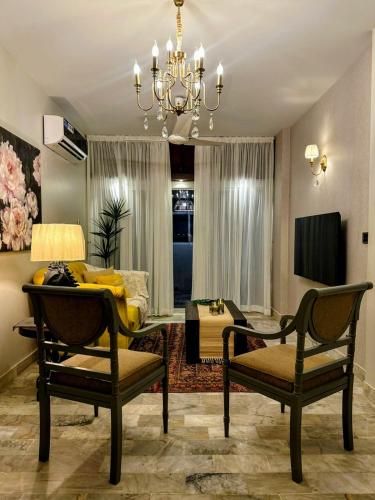Oceanfront Oasis by Jannat Vacation Rentals - image 10