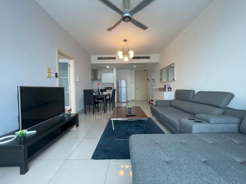 Solaris Dutamas by Manhattan Group
