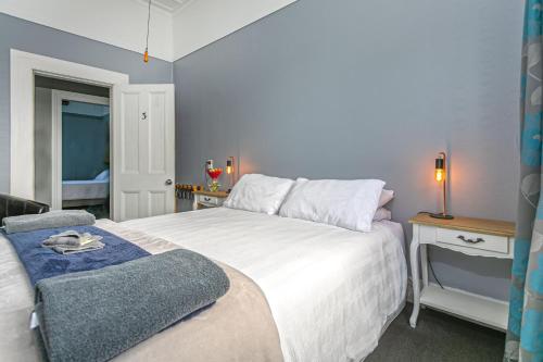 Lady Bowen Bed & Breakfast - Accommodation - Thames