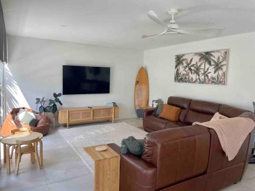 Valos Villa - Private pool and 100m to beach