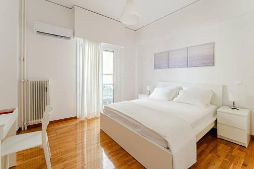 George's Cozy 60m2 Apartment 7' Metro, Atény