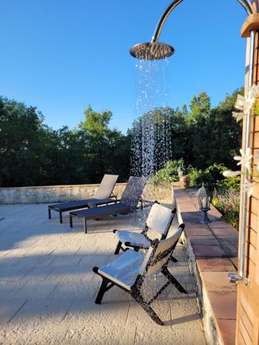 泳池, Chez Berger, ruime 2 persoonskamer met kingsize bed in 卡斯泰爾諾蒙特拉蒂耶