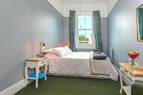 Lady Bowen Bed & Breakfast