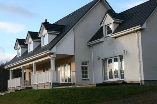 Six-Bedroom House