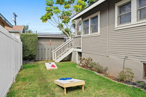 Endless Summer Beach Cottage- In The Heart of OB in San Diego, USA