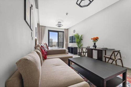 Spacious Studio In Prime Location, Дубай (фото 9)