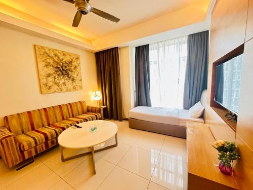 Cormar Suites KLCC by Angel - image 11