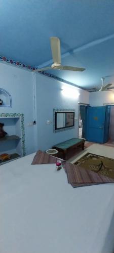 Double Room with Private Bathroom image 1