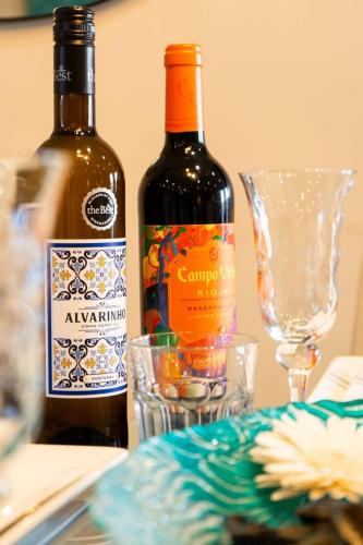 4 Bed Apartment- With Cosy Pub - Food/Drink 10%off in Pontypool