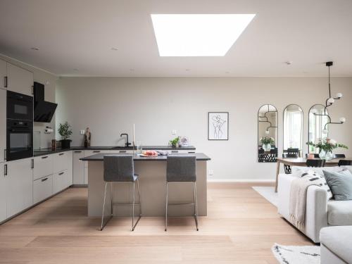 Luxury Modern Home Near Gothenburg & 3 Min T Beach - Mölndal