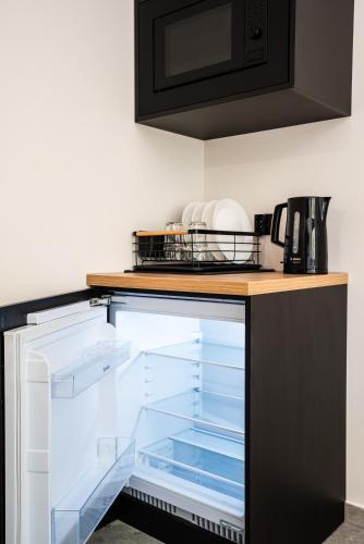 Studio Apartment image 3