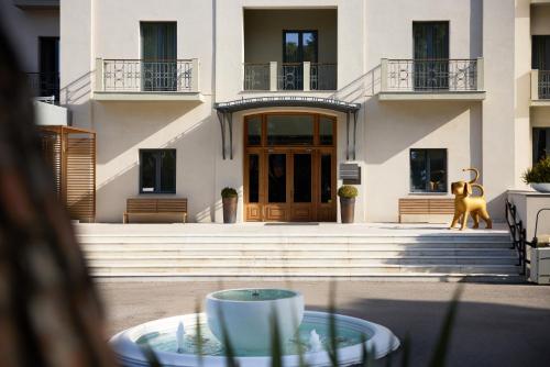 Domotel Kastri, Ateny