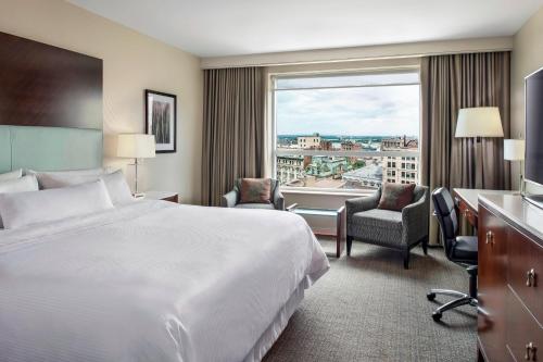 King City View, Guest room, 1 King, City view, High floor image 3