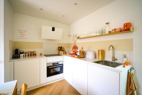 Kitchen, 5 O Clock Somewhere in Bergen-Centrum