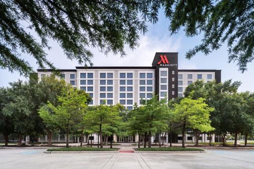 592049613 Dallas/Fort Worth Marriott Hotel & Golf Club at Champions Circle