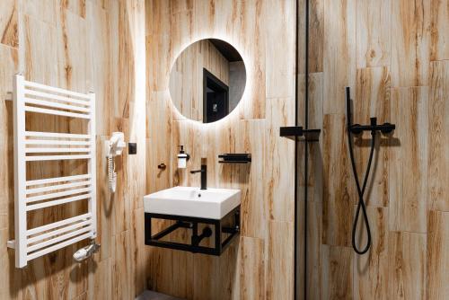 Studio Apartment image 2