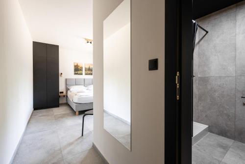 Studio Apartment image 1