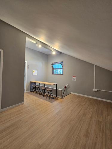 Faciliteter, Aerostay Hostel ' Self Check-in in Maia