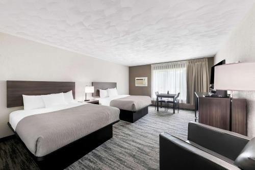 Quality Inn & Suites Munising in Wetmore, USA