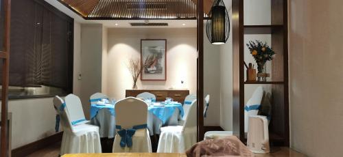 Restaurant, 嵩山居-丽晶精品民宿 in Dengfeng