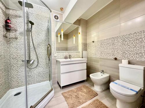 ApartPoltava NEW PALACE 2023 Вишукані апартаменти на Соборності Центр Готельні чеки