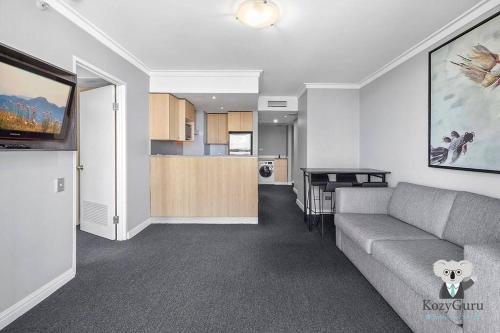 KozyGuru | Central Sydney 2 Bed 2 Bath City View - image 9