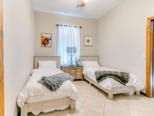 Charming 6br Rural Farmhouse With Pool #skelly