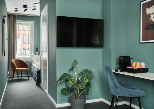 Smart Deluxe Room image 6