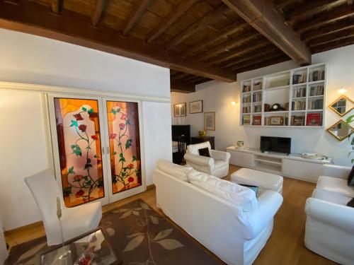 Leonina Luxury Euroform, Řím (fotografie 3)
