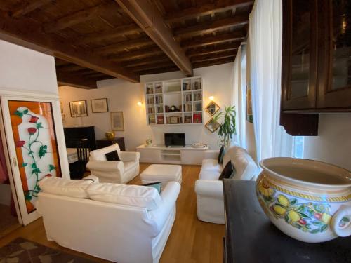 Leonina Luxury Euroform, Řím (fotografie 2)
