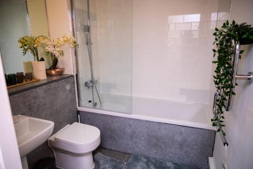 Modern City Centre Two Bedroom Suite & NETFLIX & WIFI, Leeds (Foto 2)