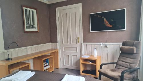 Studio Apartment image 10
