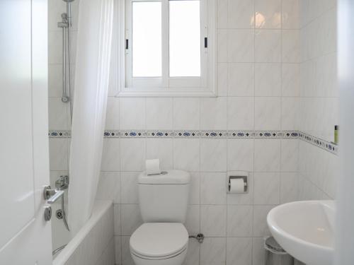 Resitour - Limnaria Gardens Apartments, Paphos (foto 6)
