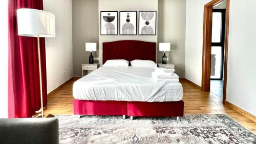 Deluxe Double Room (2 Adults + 1 Child) image 5