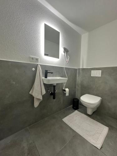 Fewo Waldblick - Urlaub im Wein & Ferienort Bekond in Bekond