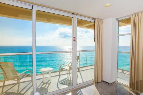 Amazing OceanViews Beachfrt Condo Walk to Eat, Drink, Play, Cancún (Foto 2)