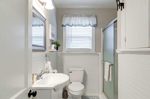 Grand2 4BR family home in Scotts' Addition