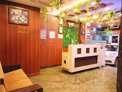 โรงแรมไซ บาลาจี (Hotel Sai Balaji) in กลางเมืองศิรที