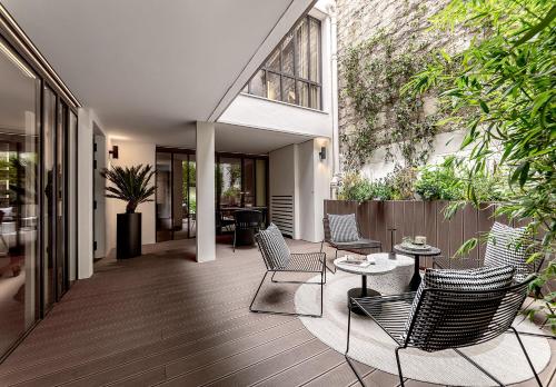 Luxury Residence in old Marais with Patio Sauna Fitness and AC - image 7