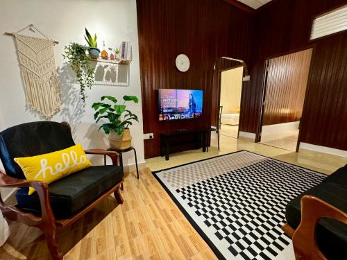 Facilities, JAMBU MANIS STAY- Business Traveller Friendly, Family Comfort, Kuala Berang- Free Netflix,Wifi in Kuala Berang Town