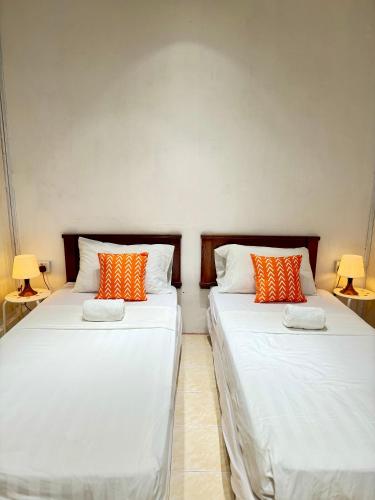 Bed, JAMBU MANIS STAY- Business Traveller Friendly, Family Comfort, Kuala Berang- Free Netflix,Wifi in Kuala Berang Town
