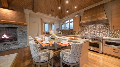 Cloudcatcher Peak Penthouse in Vail, USA