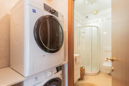 Two-Bedroom Apartment image 8