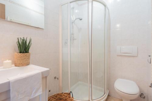 Two-Bedroom Apartment image 4