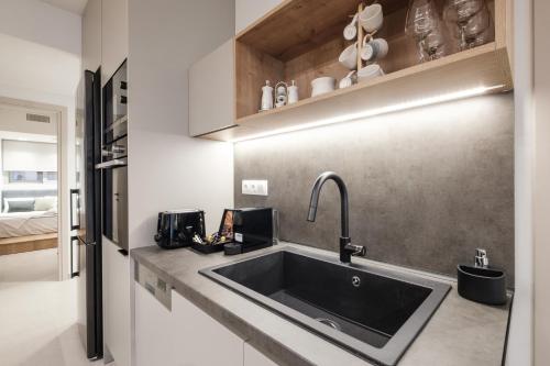 Exceptional Acropolis Suite by CloudKeys - image 4